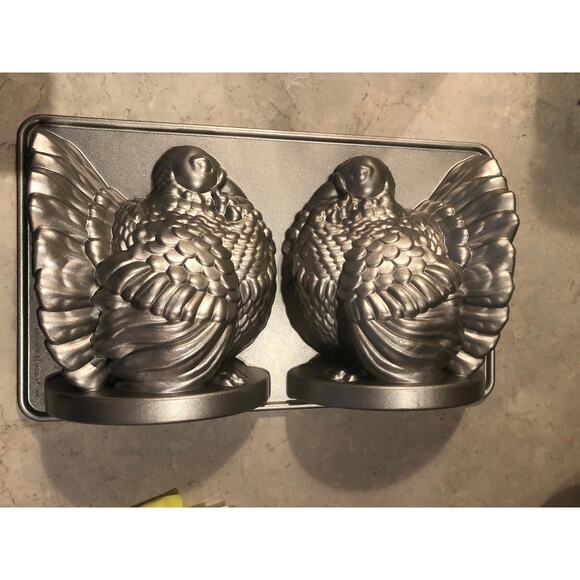 Nordiac Ware USA Turkey Cake Pan Mold Silver Heavy Aluminum Nonstick 15x9x3 - Picture 2 of 5